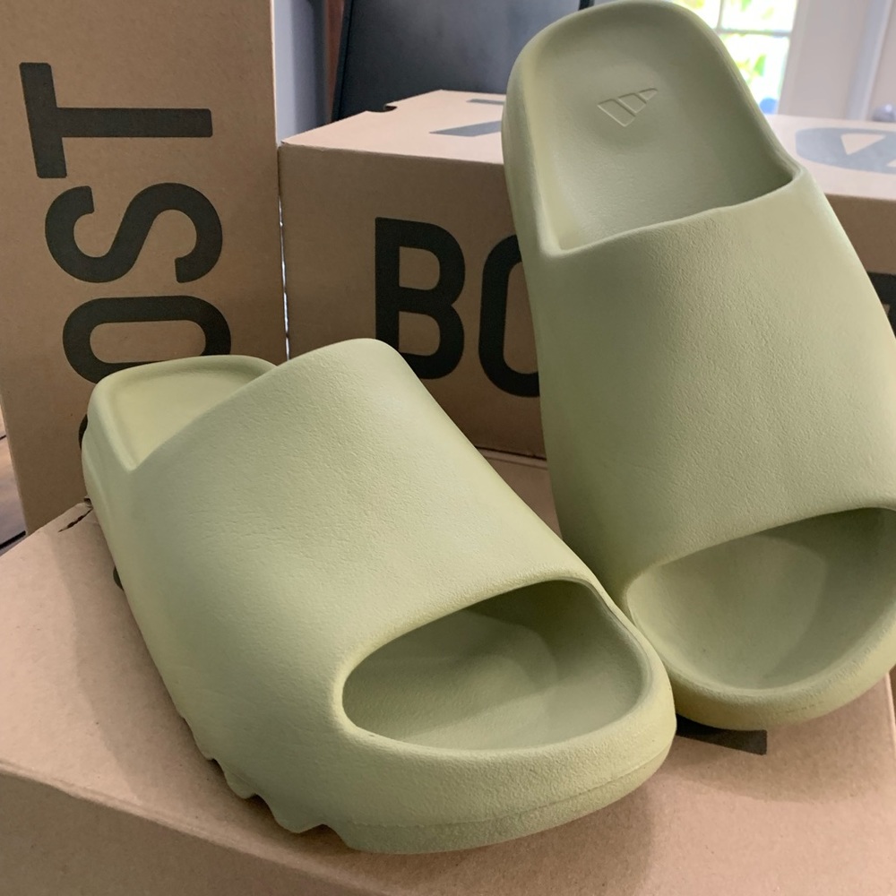 Yeezy Slide Resin